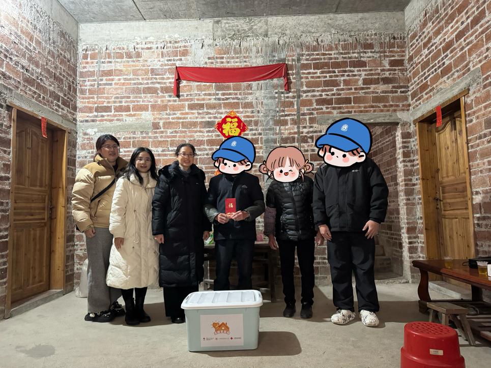 精准资助暖人心 家校共育促成长——桂林医科大学人文与管理学院2026年寒假贫困生入户家访