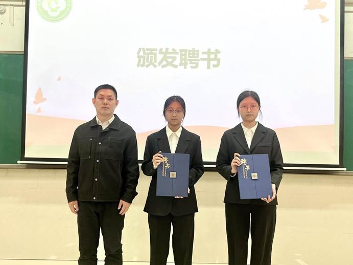 3823aed175e0c3a37beb388eb395ac52